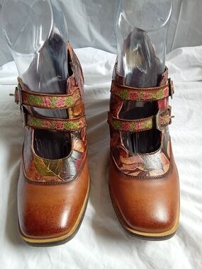 Women’s Brown Leather Mary Jane Heels with Floral Accents. Beautiful!